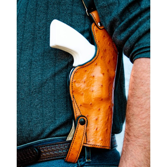 Vertical shoulder holster